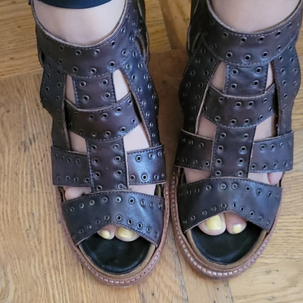 AREA FORTE  Stacked Strappy Buckle Heel 39